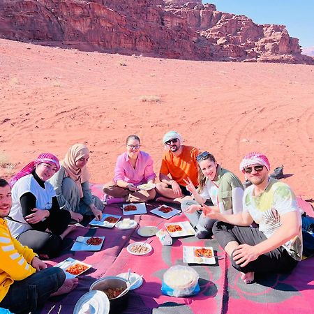 Wadi Rum Bubble Camp & Tour Luaran gambar
