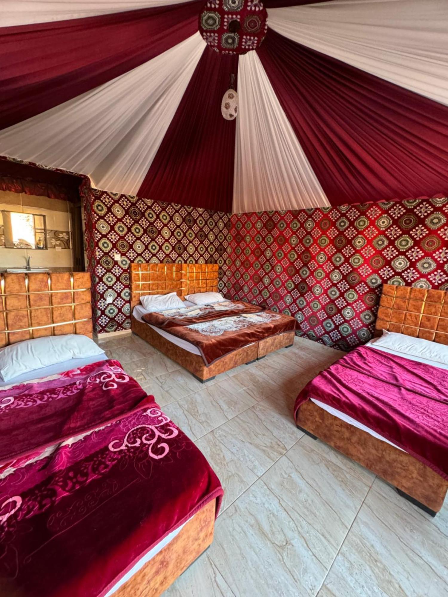 Wadi Rum Bubble Camp & Tour Luaran gambar