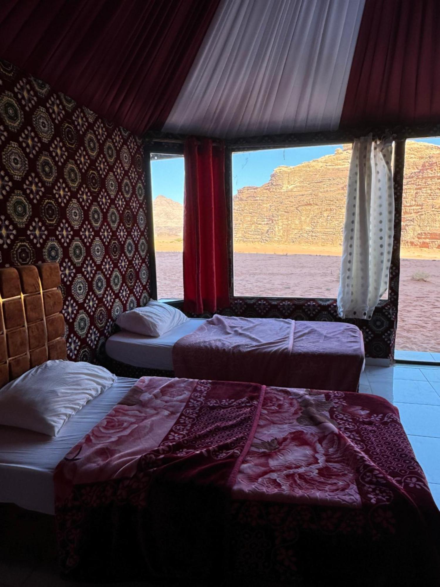 Wadi Rum Bubble Camp & Tour Luaran gambar