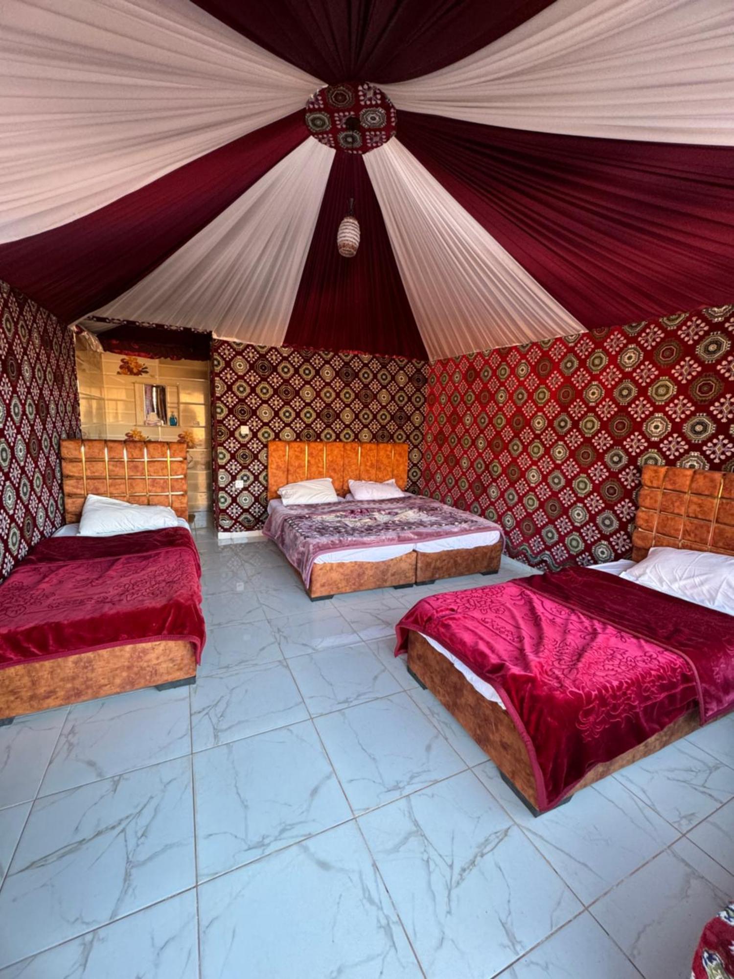Wadi Rum Bubble Camp & Tour Luaran gambar