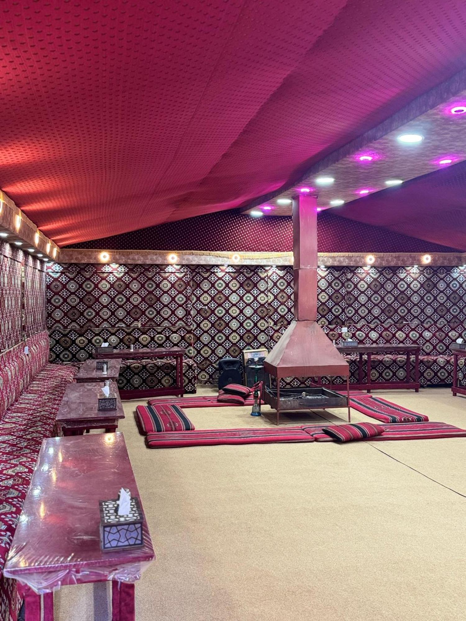 Wadi Rum Bubble Camp & Tour Luaran gambar