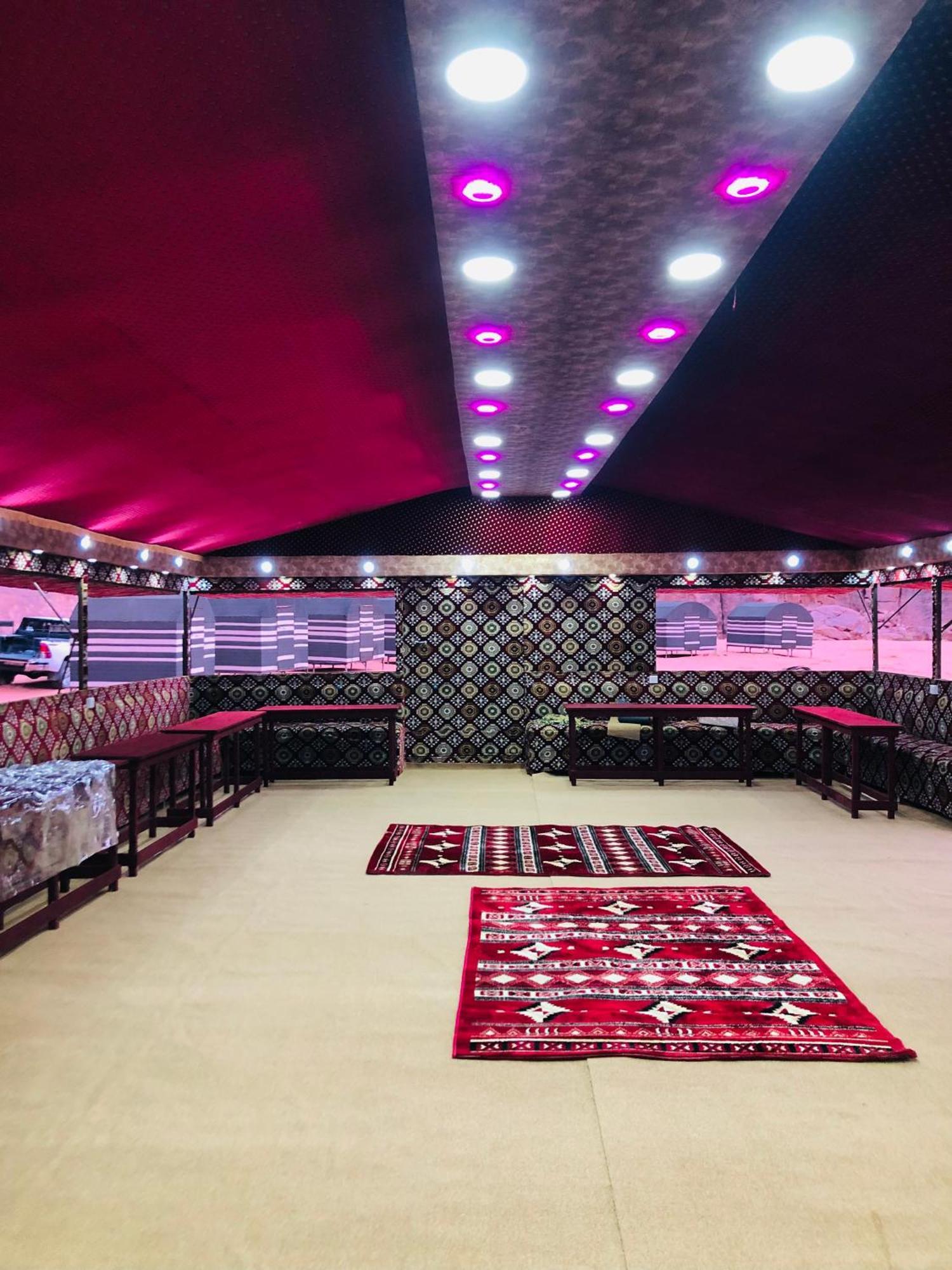 Wadi Rum Bubble Camp & Tour Luaran gambar