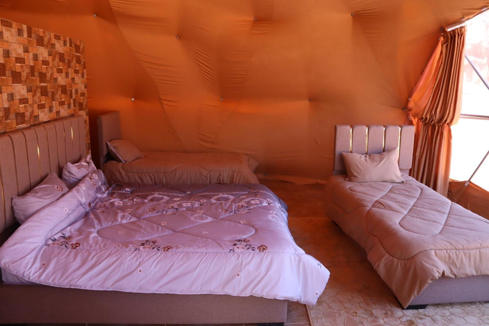 Wadi Rum Bubble Camp & Tour Luaran gambar