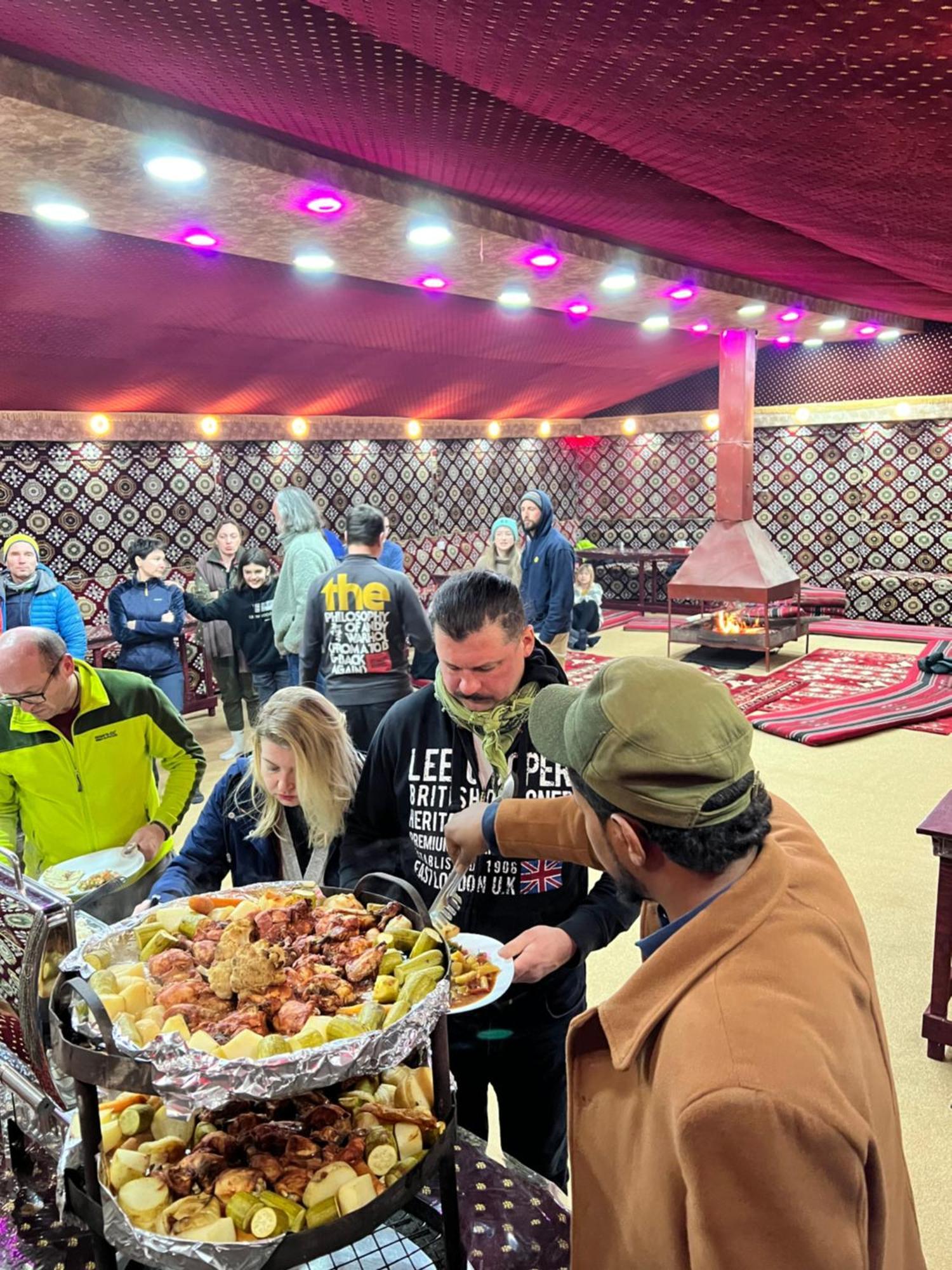 Wadi Rum Bubble Camp & Tour Luaran gambar