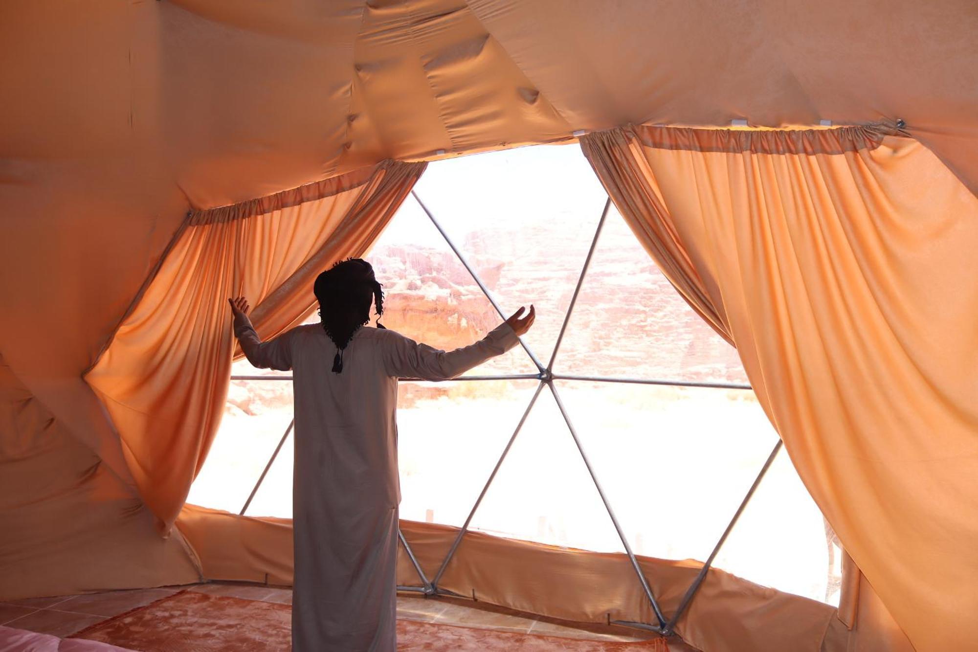 Wadi Rum Bubble Camp & Tour Luaran gambar