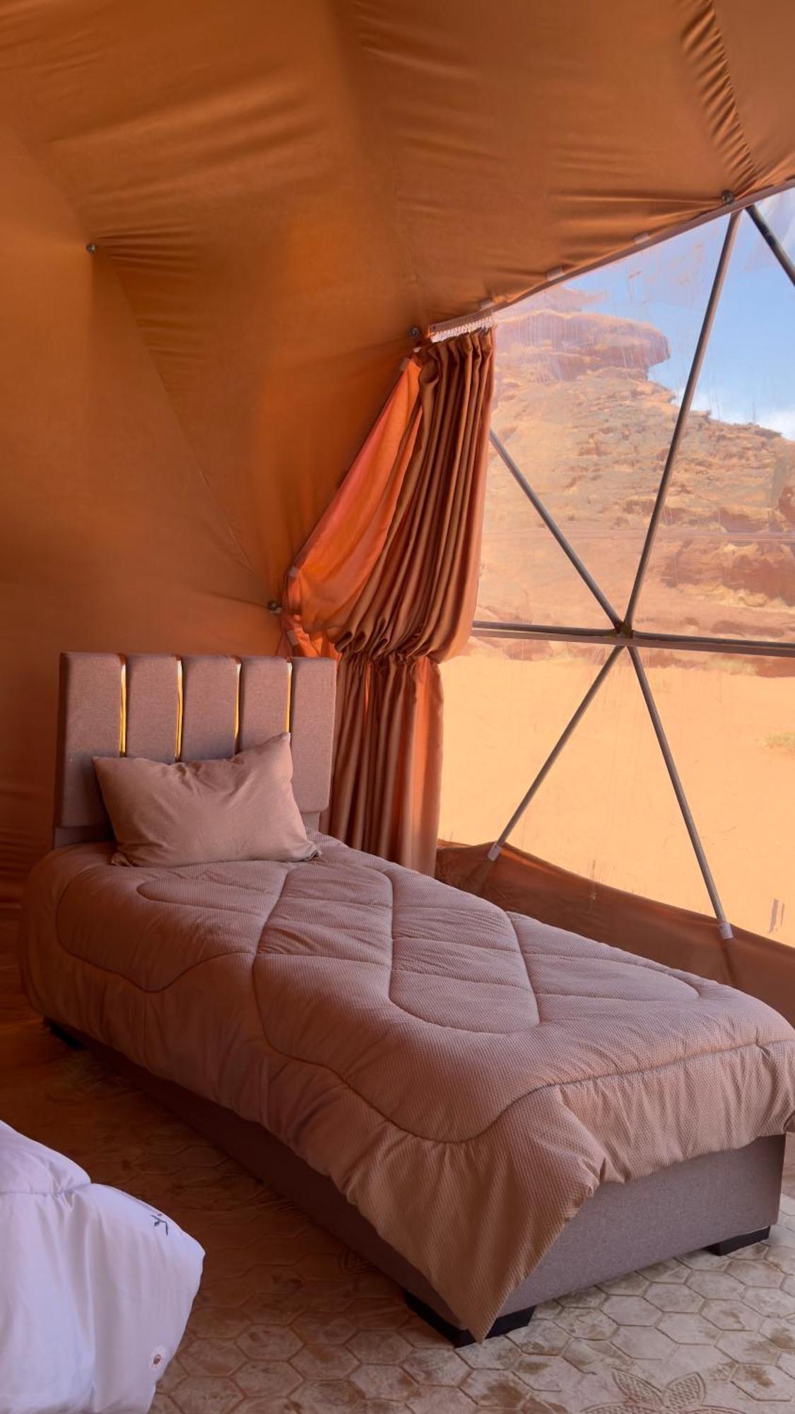 Wadi Rum Bubble Camp & Tour Luaran gambar