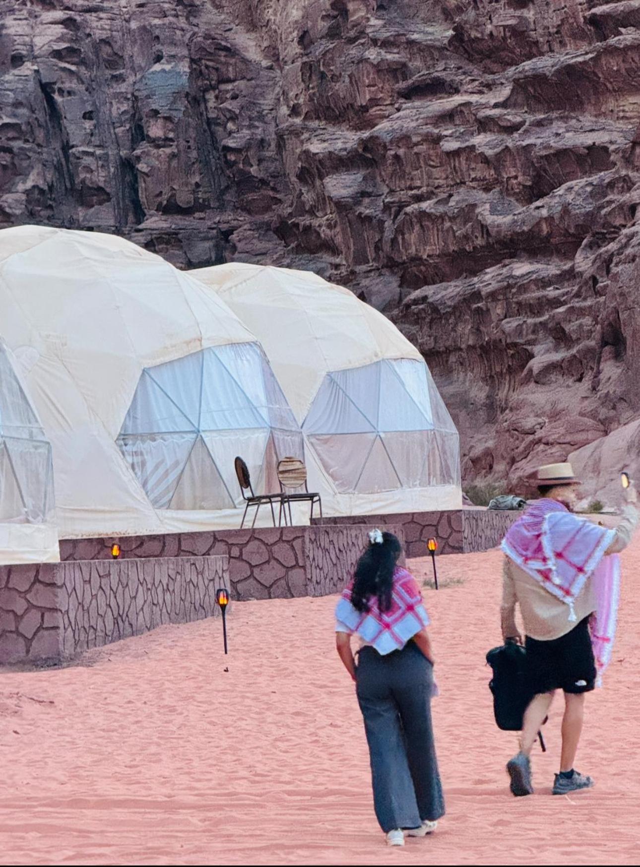Wadi Rum Bubble Camp & Tour Luaran gambar